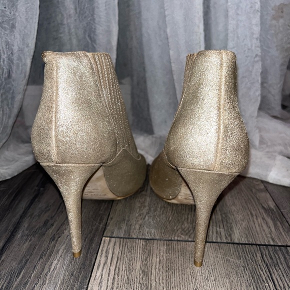 Jimmy Choo Brenna Metallic Heel - Picture 7 of 10